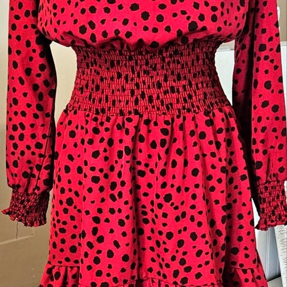 Worn Once - SHEIN CURVE - Leopard Print Dress, Elastic Smocked Waist - Size 1XL - Picture 3 of 5